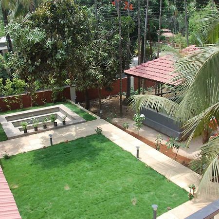 Nivaant Holidays Alibag Hotel Kültér fotó